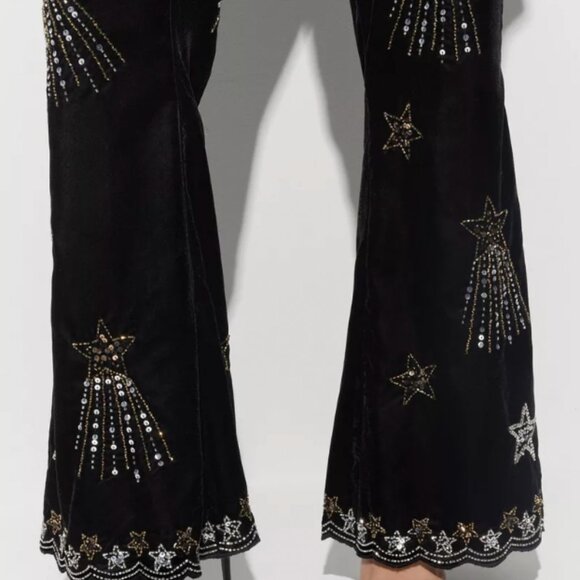 Nasty Gal Premium Velvet Flare Pant - Picture 2 of 4